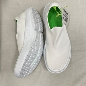 OOFOS EEZEE low shoe women’s sz 9